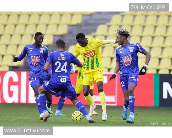 斯特拉斯堡主帅赞扬年轻球员表现称这是我们的力量与骄傲 斯特拉斯堡主帅赞扬年轻球员表现称这是我们的力量与骄傲