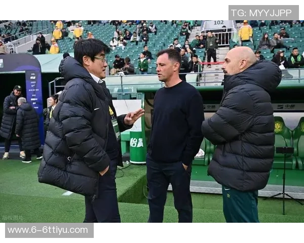 国安主场迎战海牛代理主帅拉米罗携李磊出席赛前发布会 国安主场迎战海牛代理主帅拉米罗携李磊出席赛前发布会